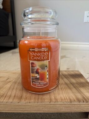 Yankee Candle RETIRED Farm Fresh Peach